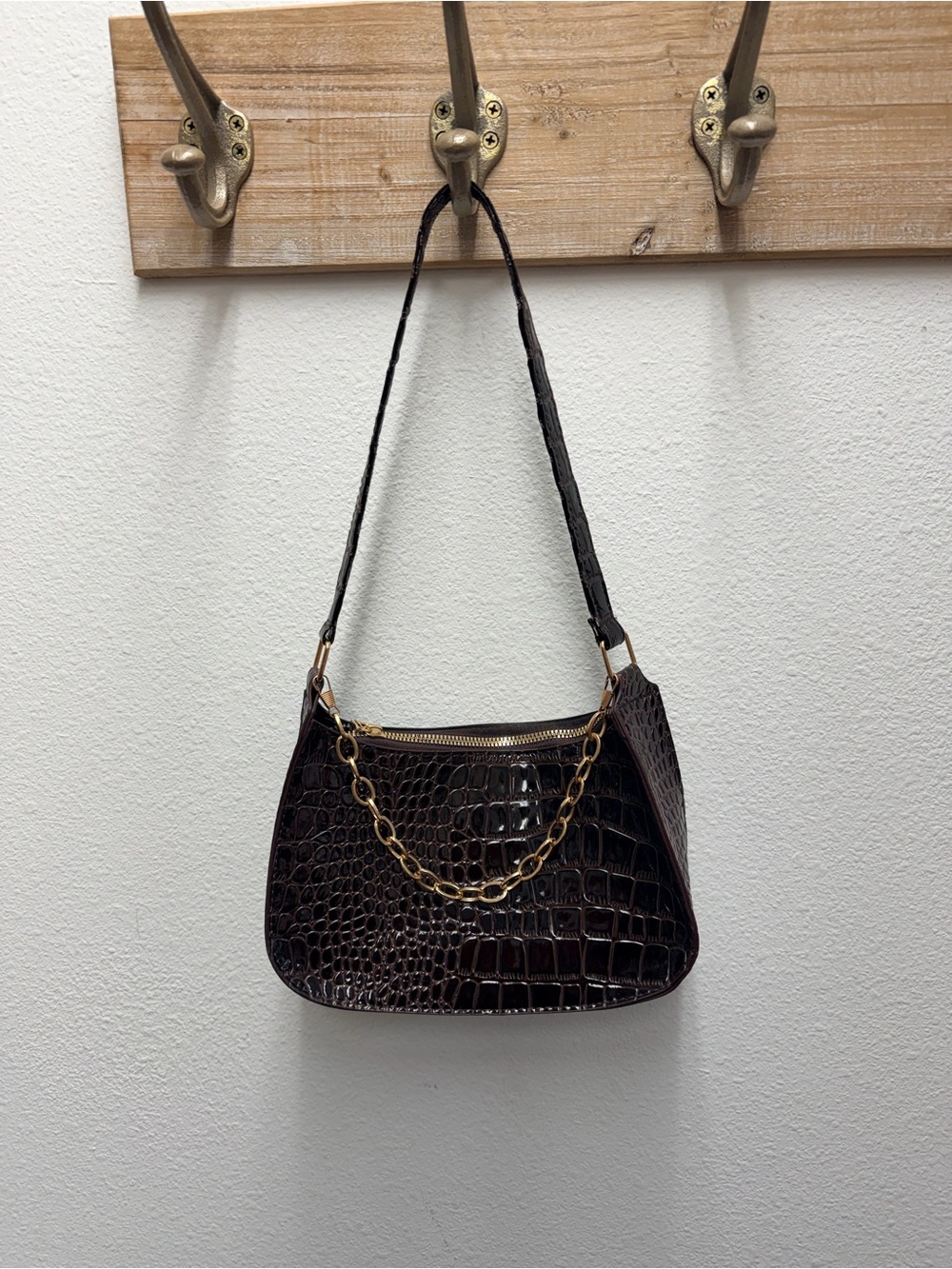 Classic Croc-Embossed Shoulder Bag purse in Dark Brown gold chain